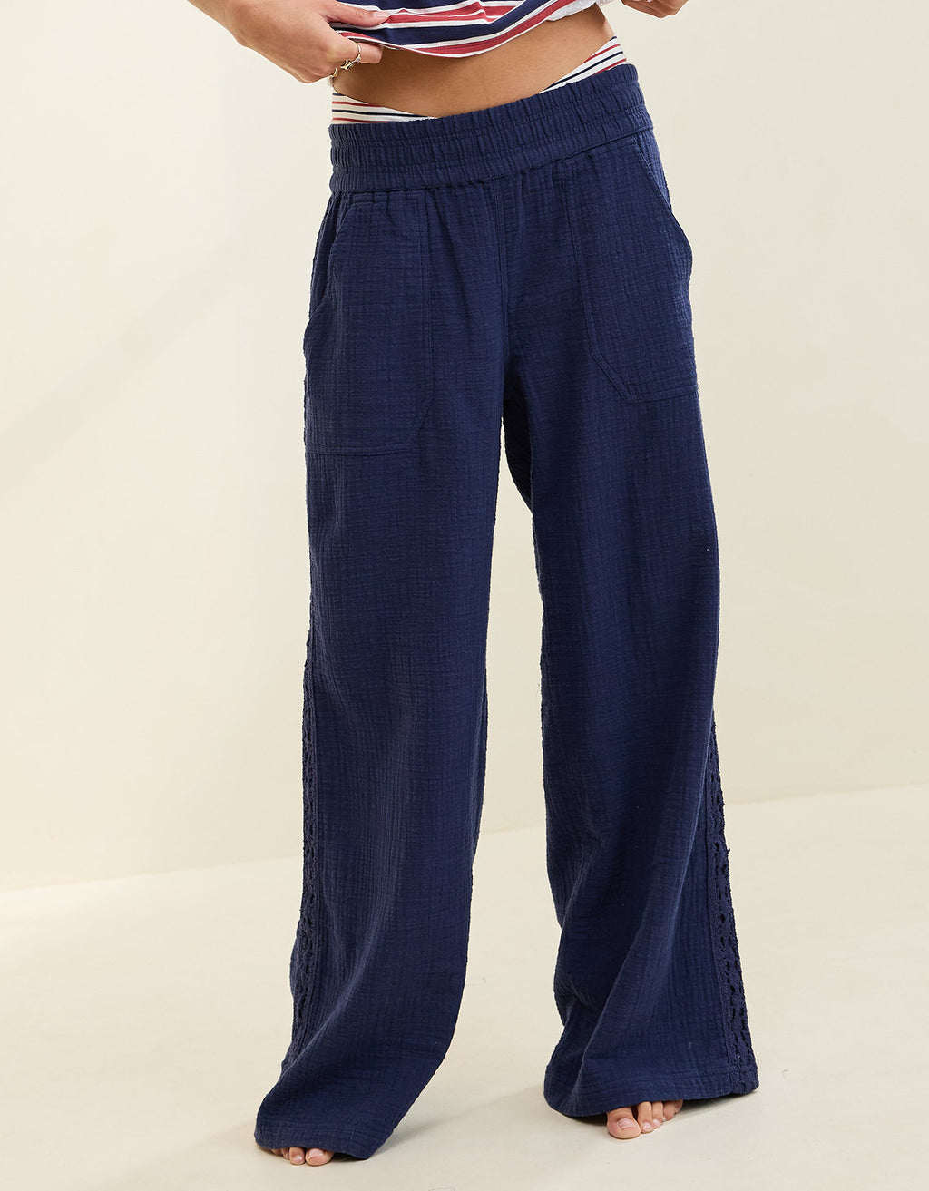 Pantalón Aerie bajo y holgado - Azul 0493_8453_410_os