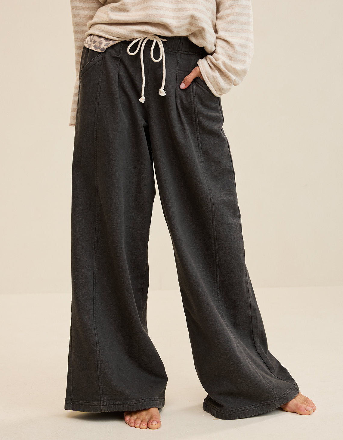 Pantalón de mezclilla Aerie Daydream - Gris 0493_8750_005_os
