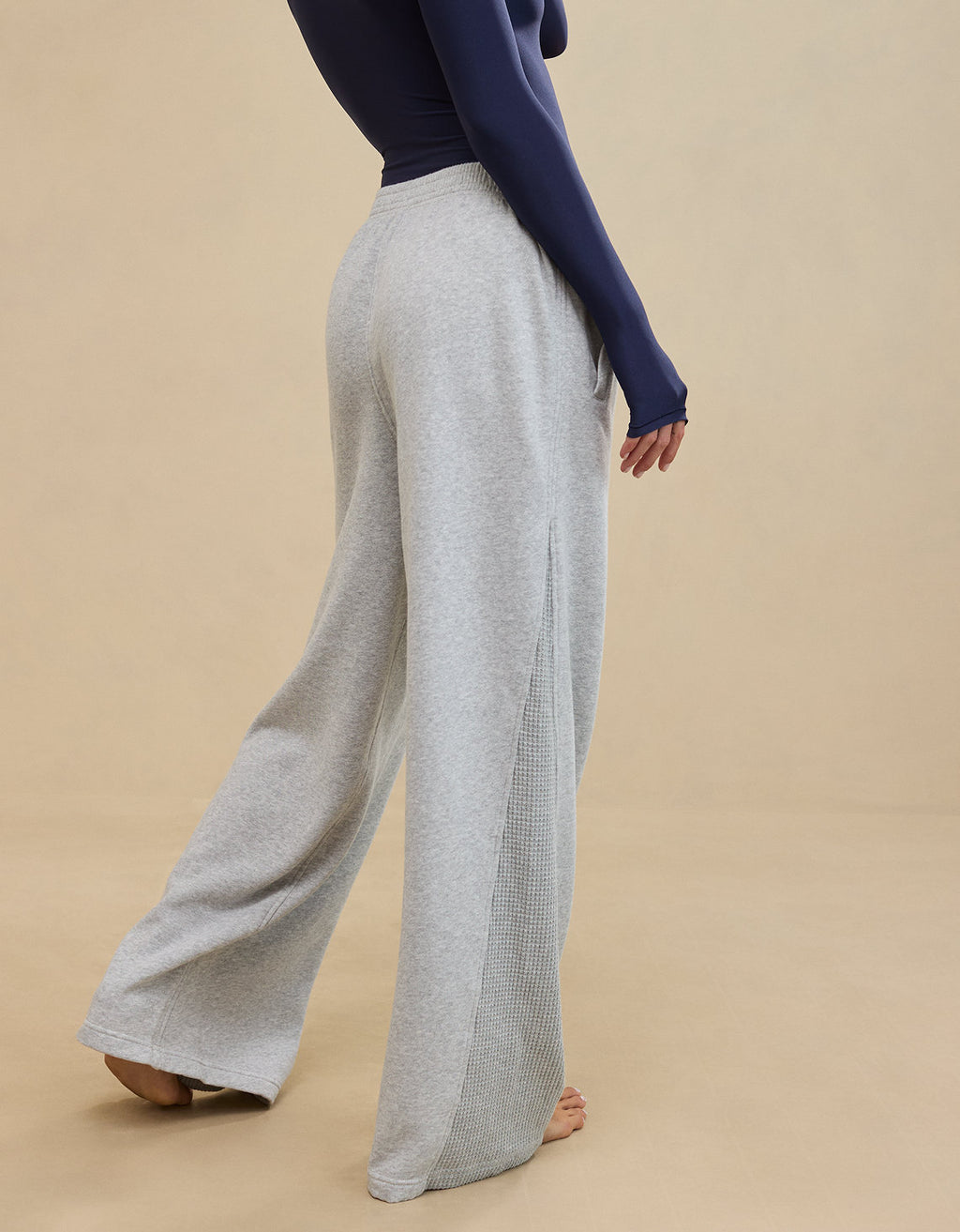 Pantalón Tiro Alto de Mujer Aerie - Gris 0701_8374_012_ob