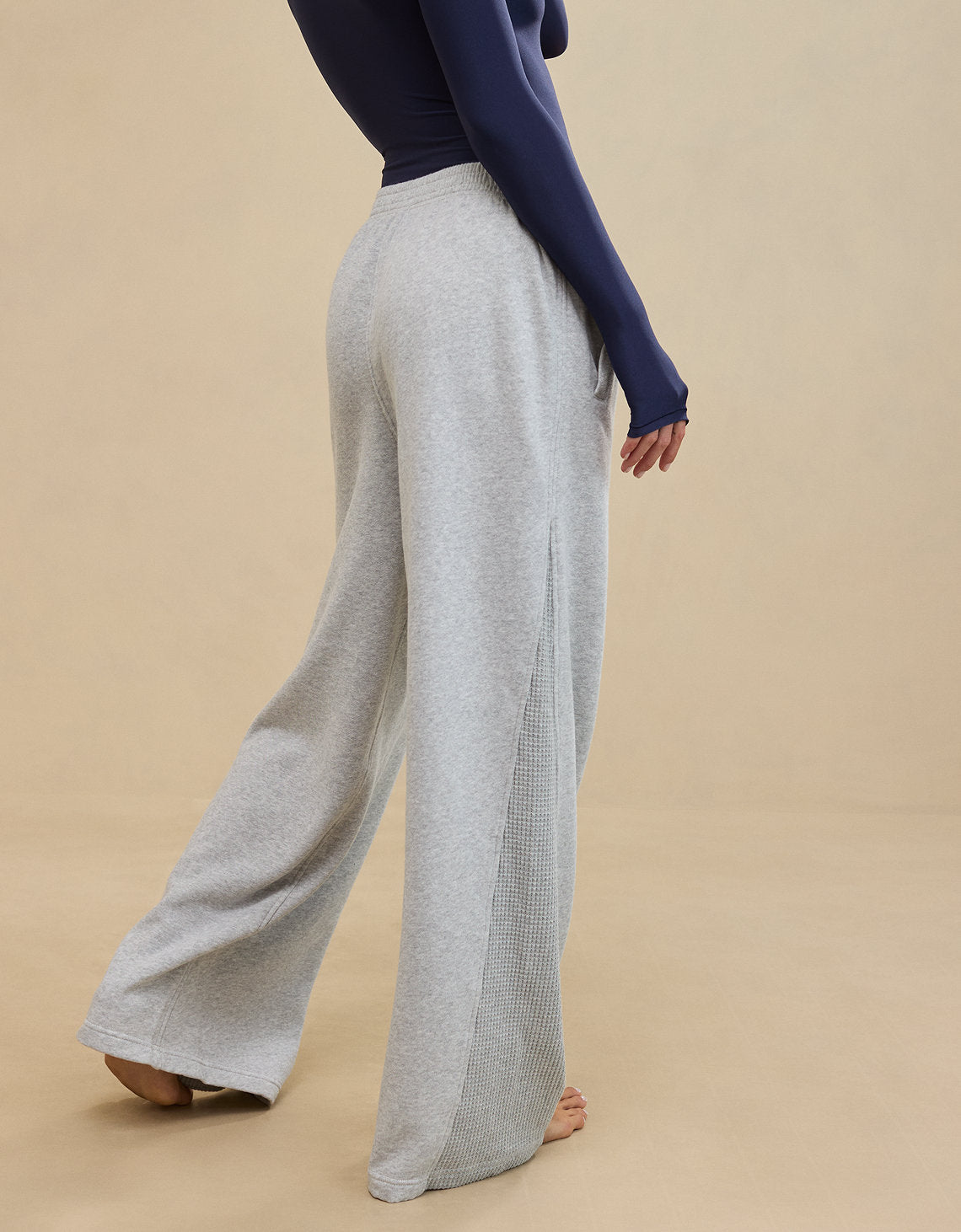 Pantalón Tiro Alto de Mujer Aerie - Gris 0701_8374_012_ob