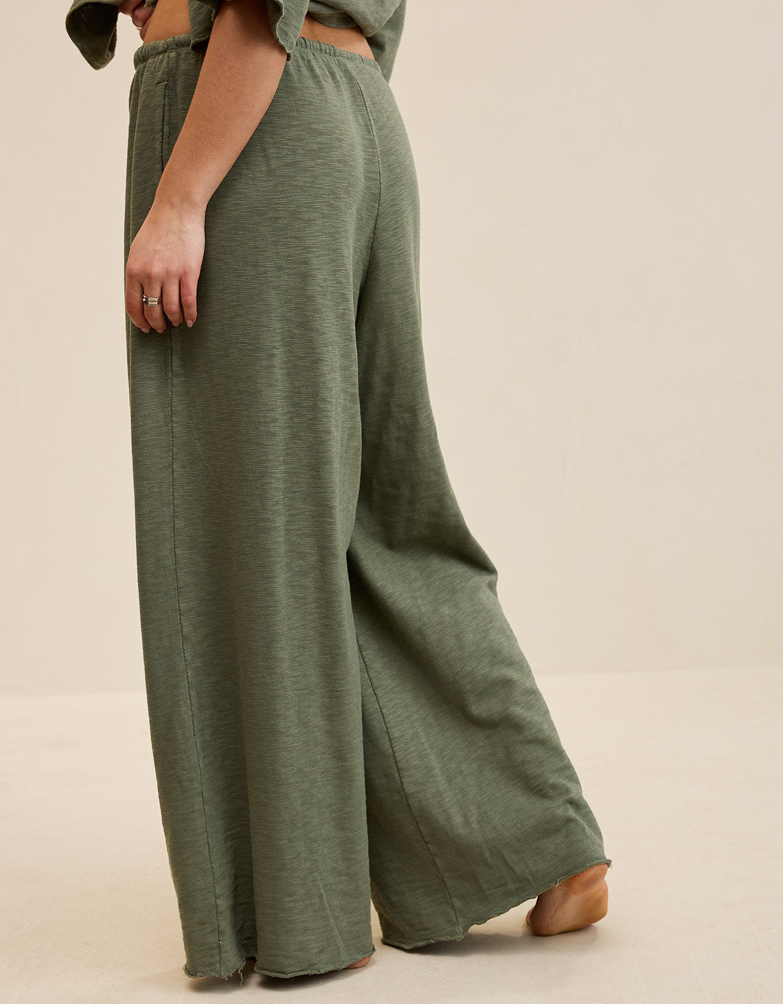 Pantalón tejido informal de punto By Aerie - Generico 0701_8670_331_ob