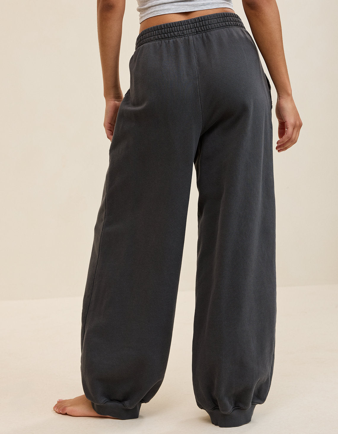Aerie Vacay Jogger - Gris 0701_8759_005_ob
