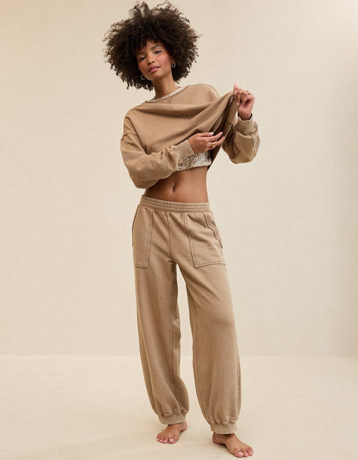 Aerie Vacay Jogger - Caqui 0701_8759_238_of
