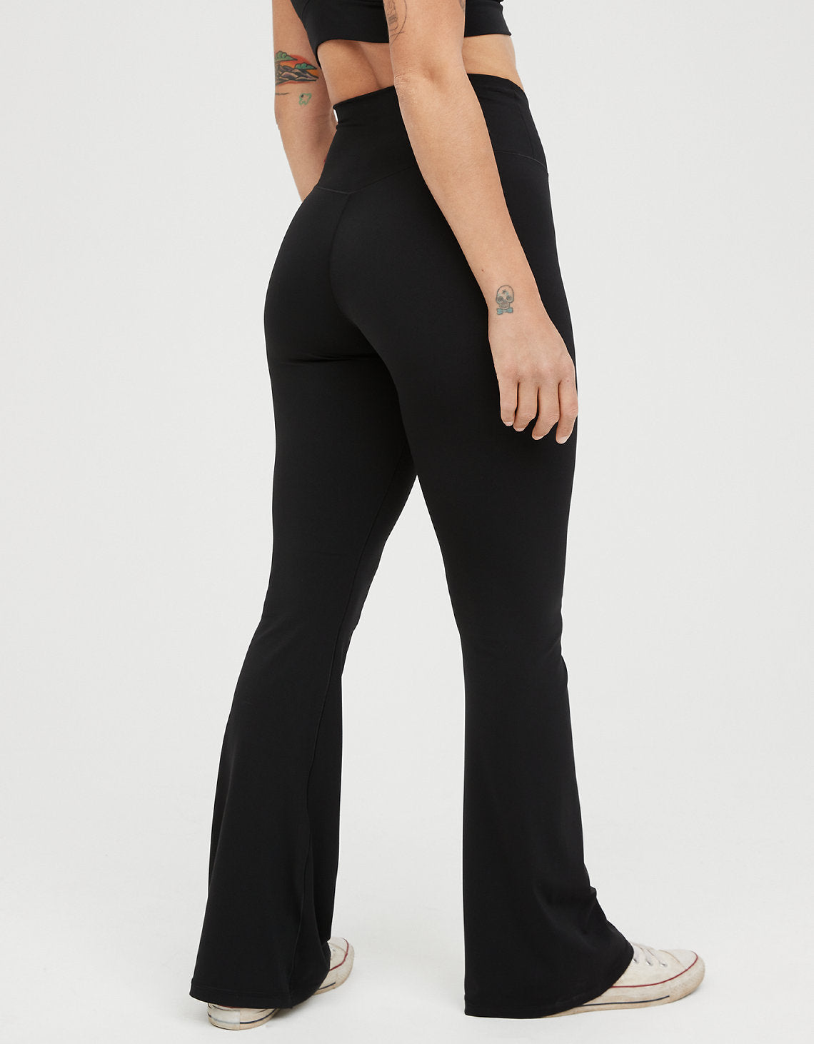 Legging OFFLINE de Tiro Alto By Aerie - Negro 0702_5230_073_ob