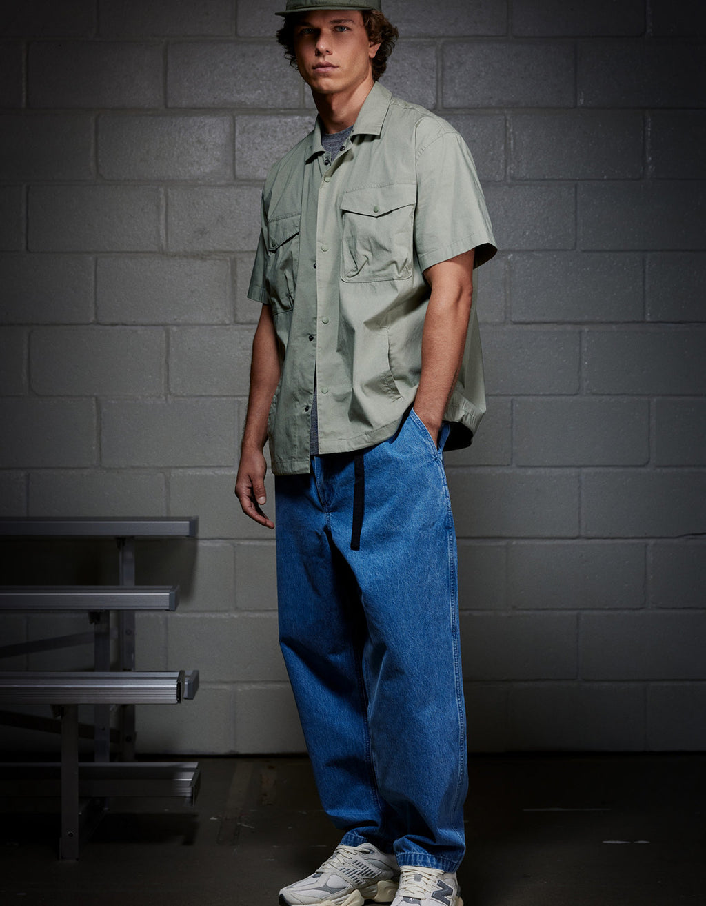 Jogger AE Denim holgado de Hombre - Generico 1114_6790_936_l1