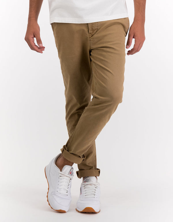 Pantalón Slim Hombre AE - Caqui