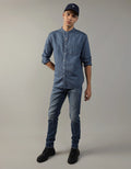 Camisa AE abotonada de lino con cuello - Azul 1152_2369_405_of