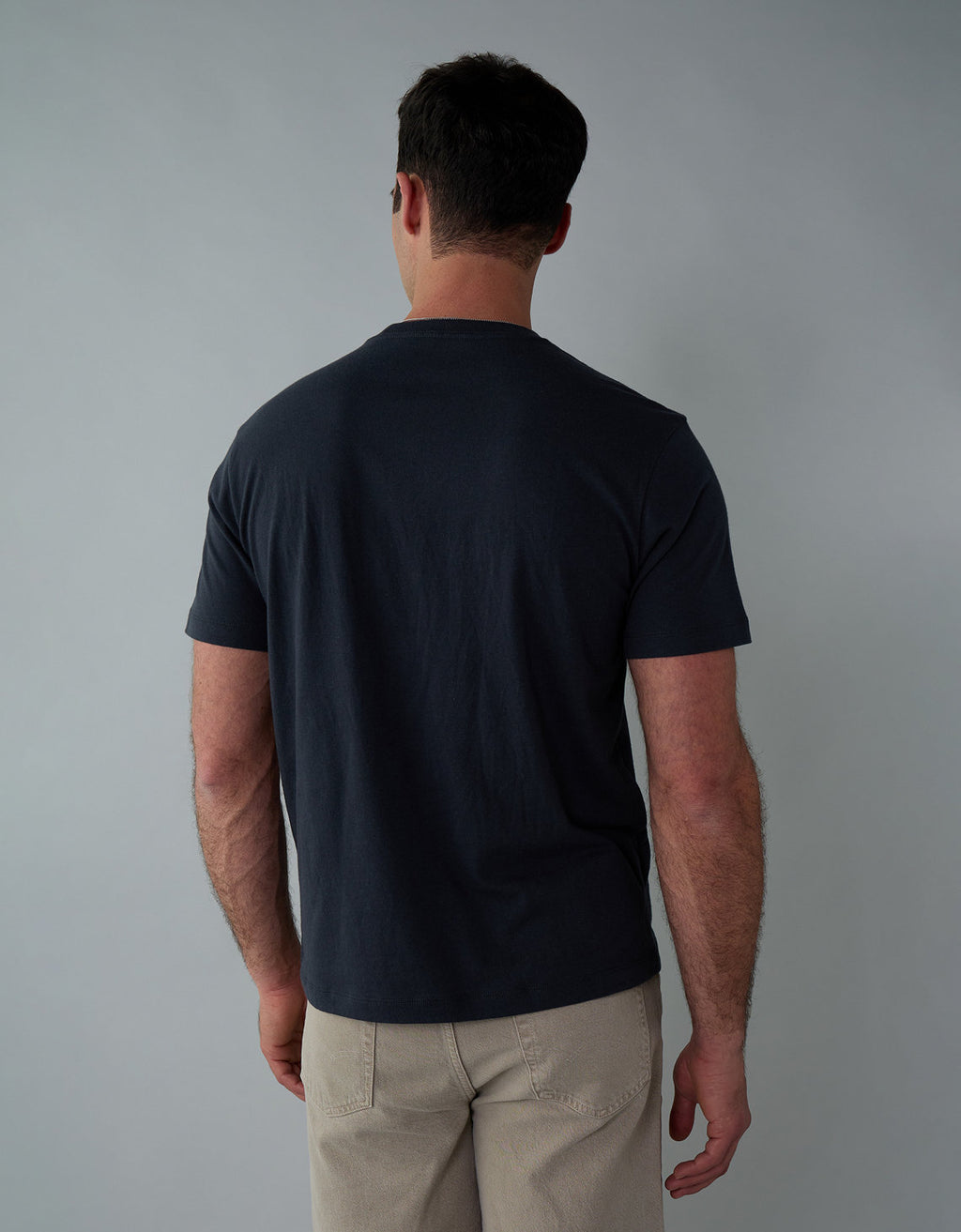 Camiseta manga corta básica de hombre AE - Negro 1164_4339_001_ob
