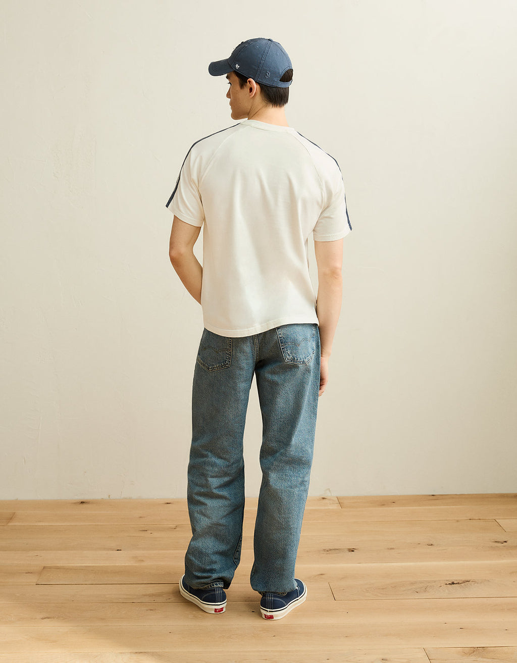Camiseta Raglán de ajuste estándar Ae - Blanco 1164_5244_100_ob