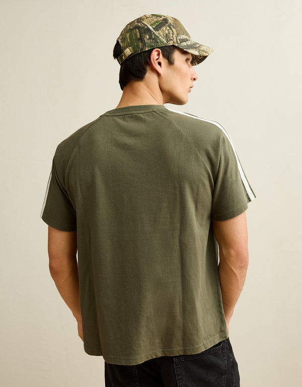 Camiseta Raglán de ajuste estándar Ae - Verde