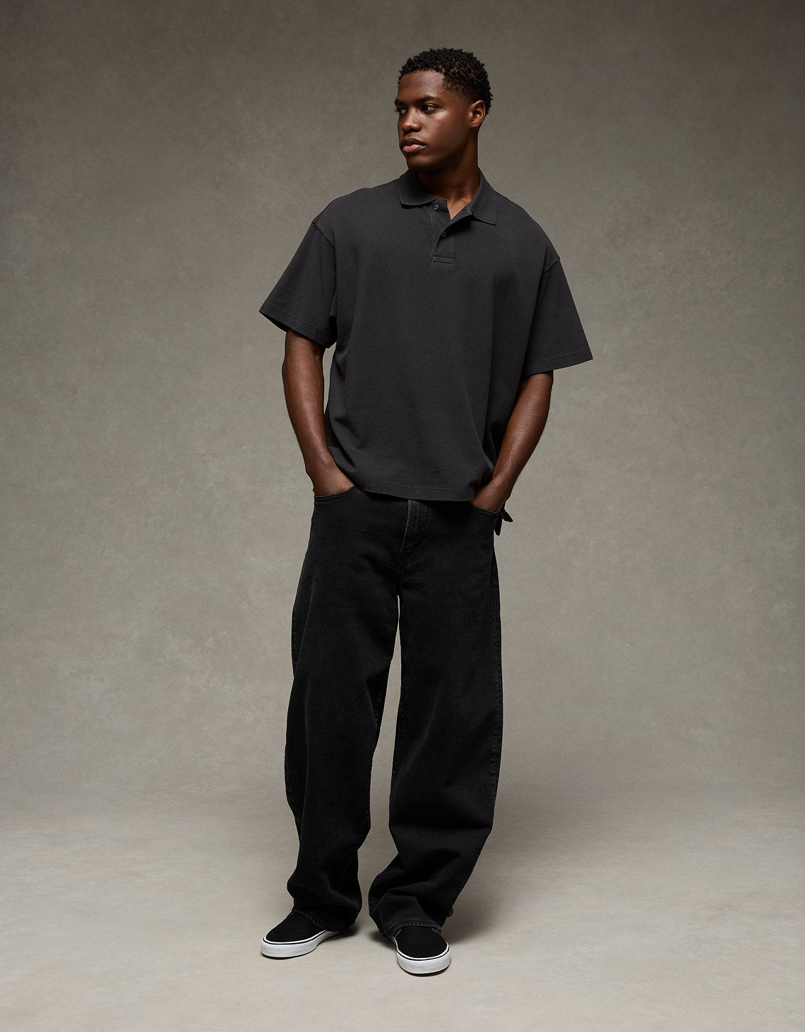 Camiseta Tipo Polo Boxy Ae - Negro 1165_4983_167_d2