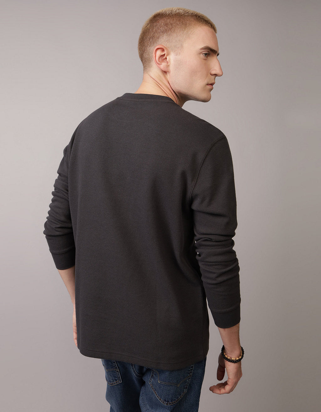 Camiseta gráfica manga larga Hombre AE - Negro 1182_3994_001_ob