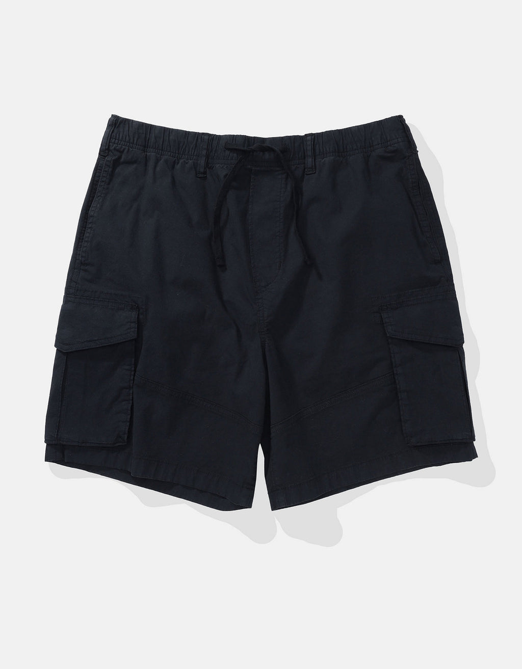 Short tipo cargo de hombre AE - Negro 1184_7826_064_f