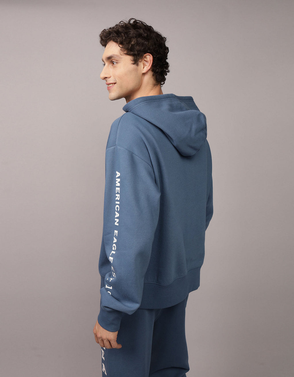 Buzo con Capucha Manga Larga con gráfico Hombre AE - Azul 1192_2433_410_ob