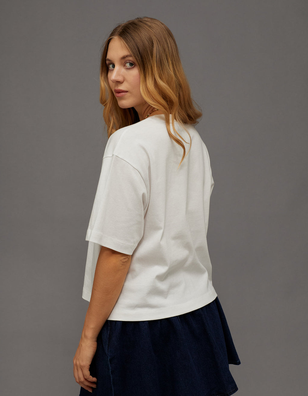 Camiseta Gráfica tipo Boxy Ae - Blanco 1305_1830_140_ob
