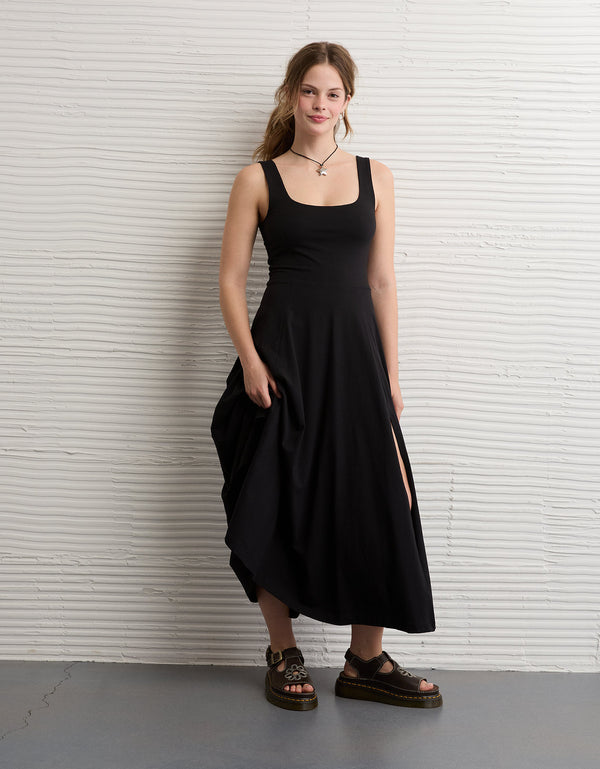 Vestido Midi con escote Ae - Negro