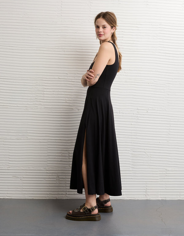 Vestido Midi con escote Ae - Negro