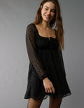 AE Vestido Corto estilo Babydoll Holgado Manga Larga - Negro 1399_8335_001_of