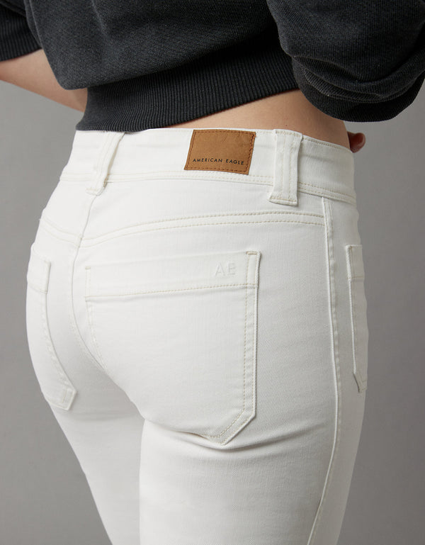 Jean AE de tiro bajo y bota campana para mujer - Blanco
