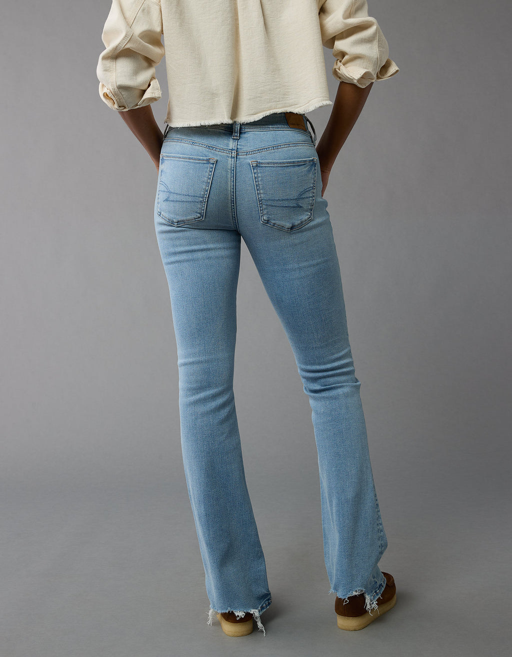 Jean AE de tiro bajo y bota campana para mujer - Azul 1437_5026_433_ob