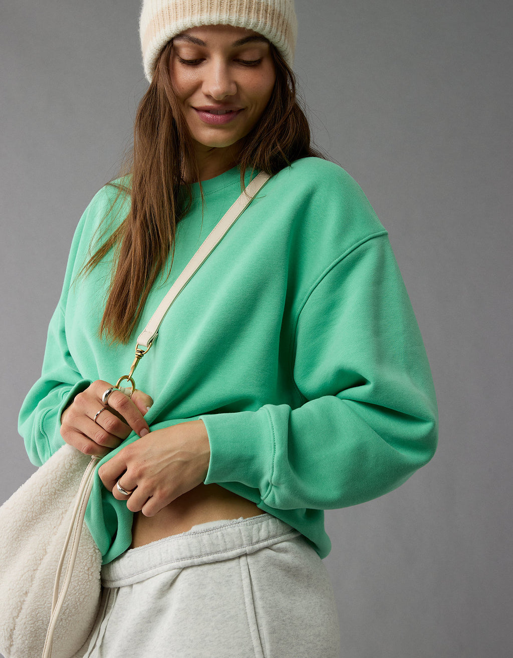 AE Sweatshirt con Cuello Redondo - Verde 1457_2392_300_of