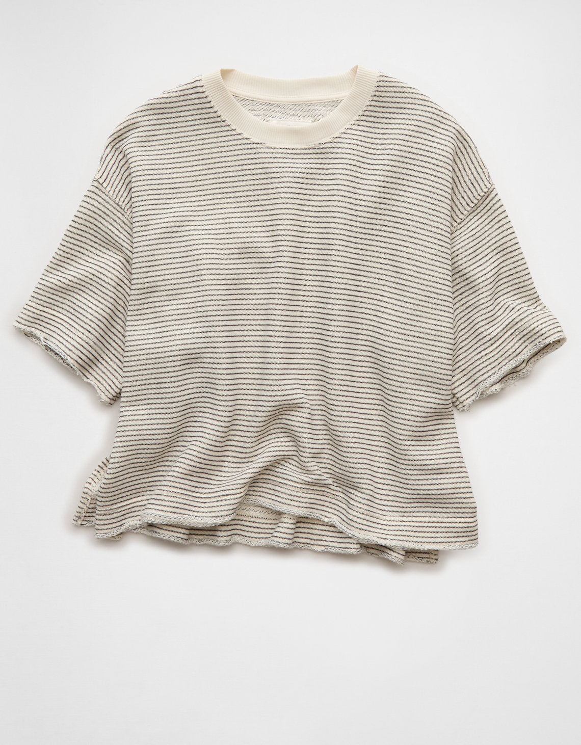Camiseta Tipo Boxy Ae - Negro 1457_2982_032_f