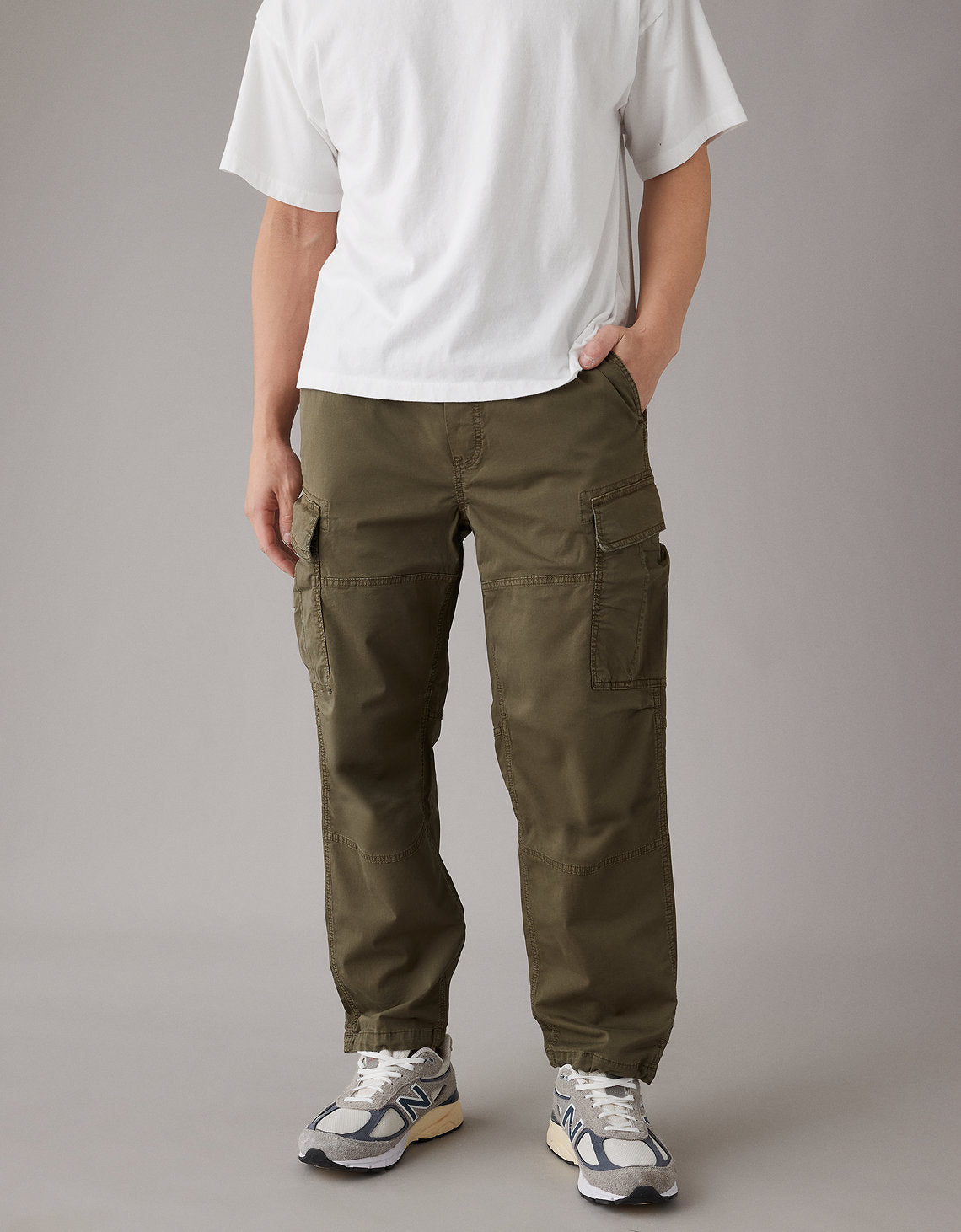 Pantalones AE Flex Lived-in Slim tipo Cargo - Verde 1523_4878_300_of