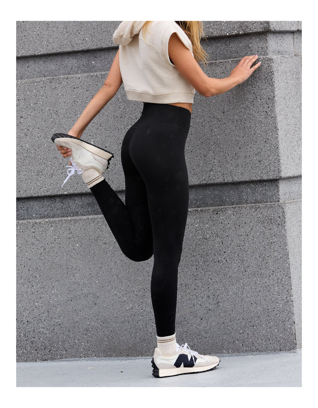 OFFLINE Legging Real Me By Aerie - Negro 1701_5677_073_l1