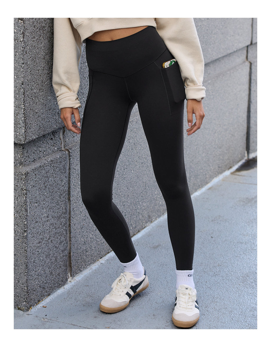 Leggings deportivo básico con Bolsillos Mujer Aerie - Negro 1701_6048_073_l1