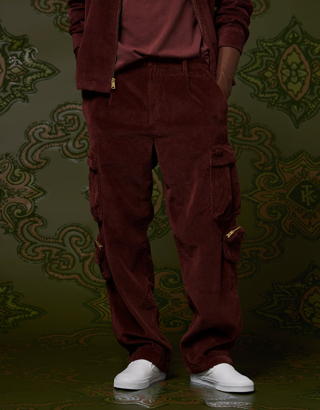 Ae x Tru Kolors Pantalón Cargo de Corduroy - Generico 2121_5277_613_of