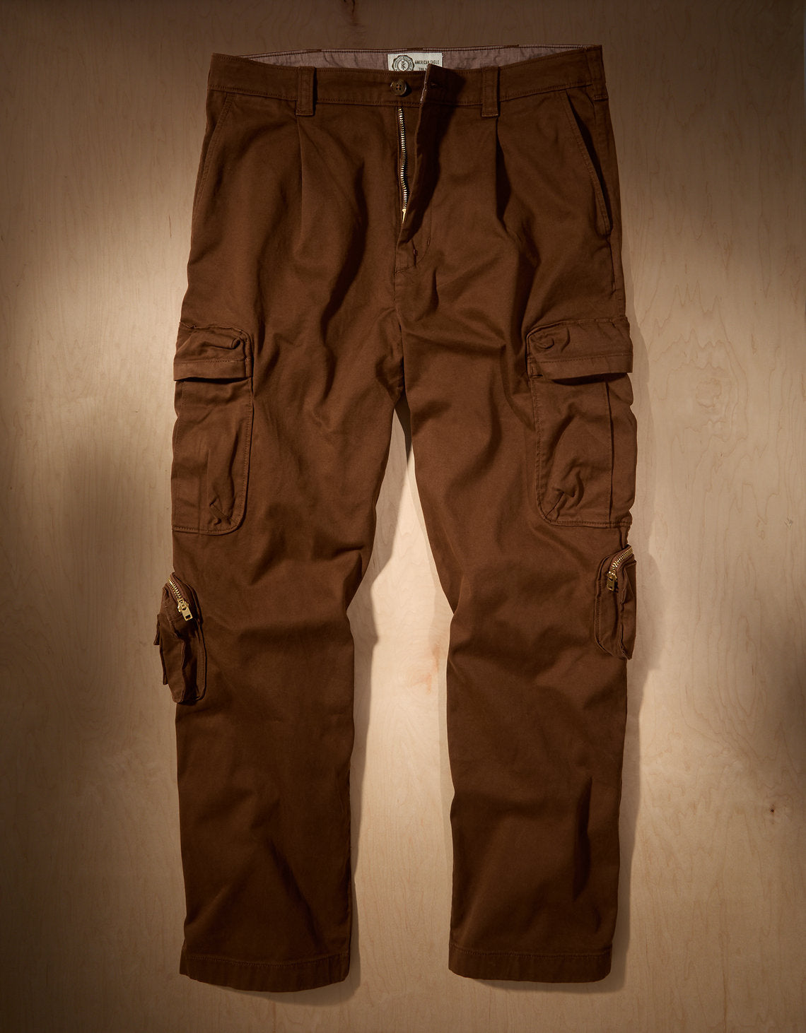 Ae x Tru Kolors Pantalón Cargo - Café 2121_5288_200_f