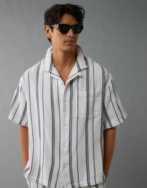 AE Camisa Rayada con Botones - Blanco