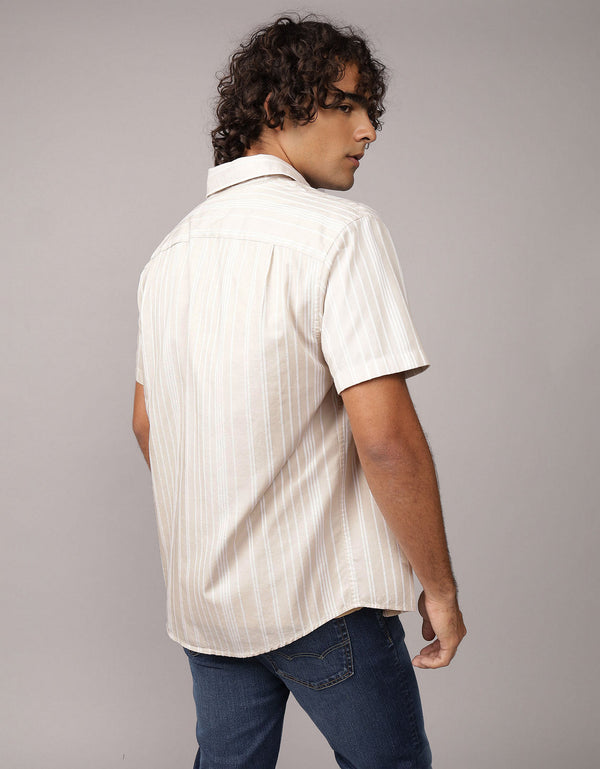 Camisa abotonada junto a la piscina Ae - Caqui