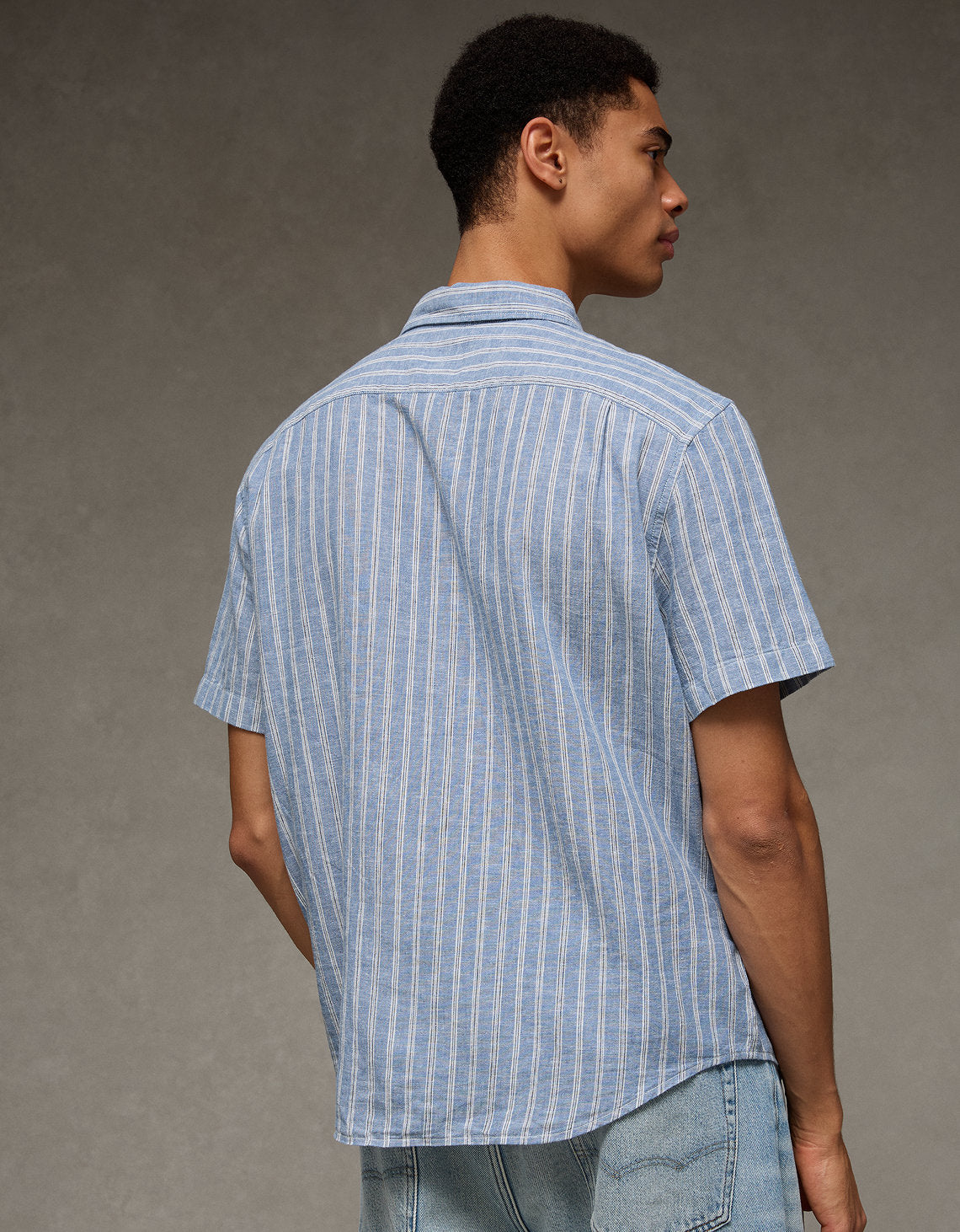 Camisa de manga corta con botones estándar Ae - Rosa 2154_3073_651_ob