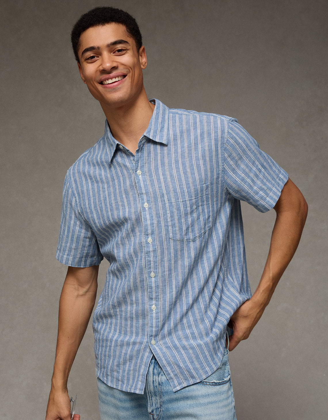 Camisa de manga corta con botones estándar Ae - Rosa 2154_3073_651_of