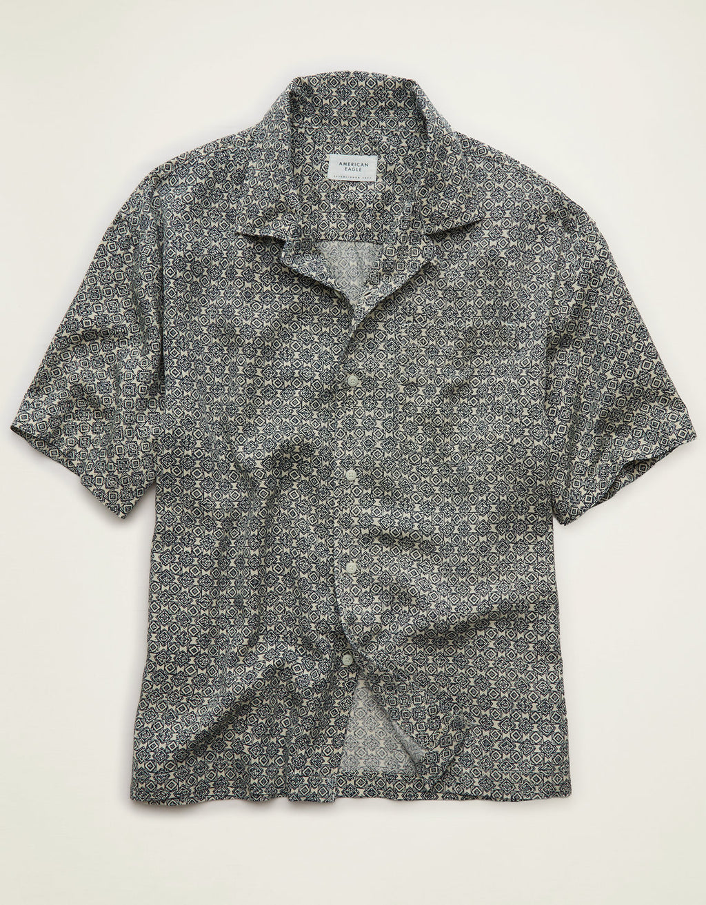 Camisa de ajuste relajado con cuello campana y botones. - Generico 2154_3110_008_f