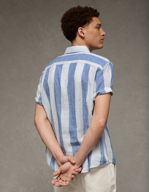 Camisa de lino con botones de ajuste estándar. - Azul