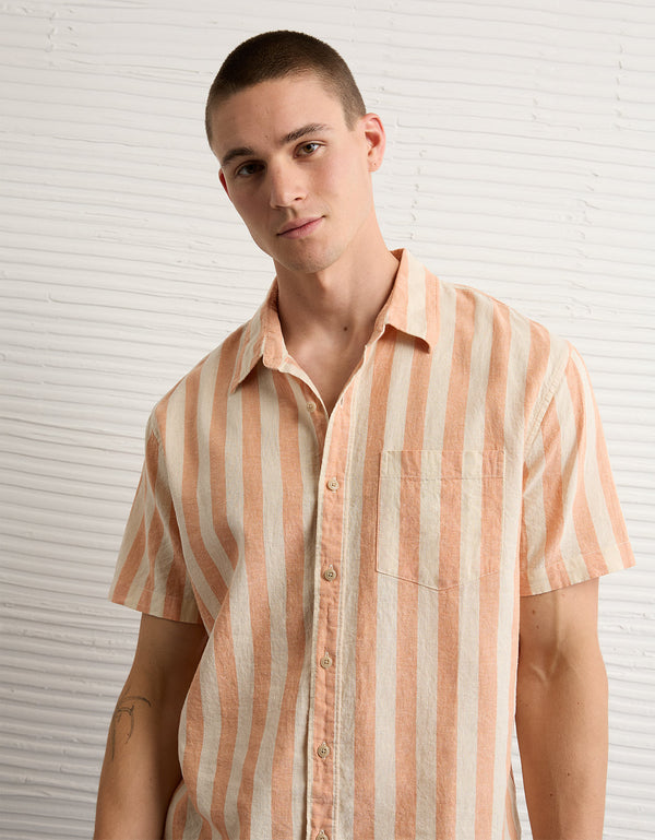 Camisa de lino con botones de ajuste estándar. - Naranja