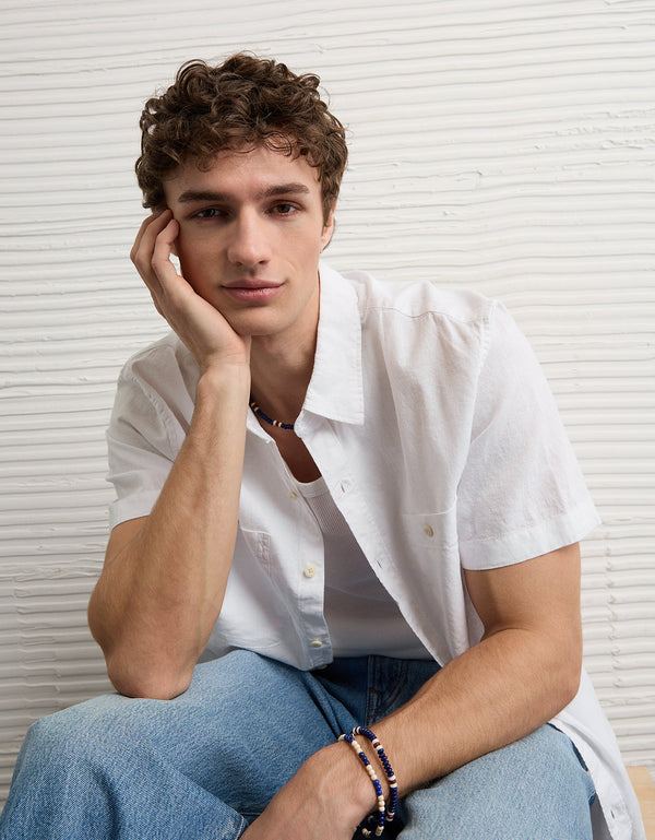 Camisa de lino con botones de ajuste estándar. - Blanco