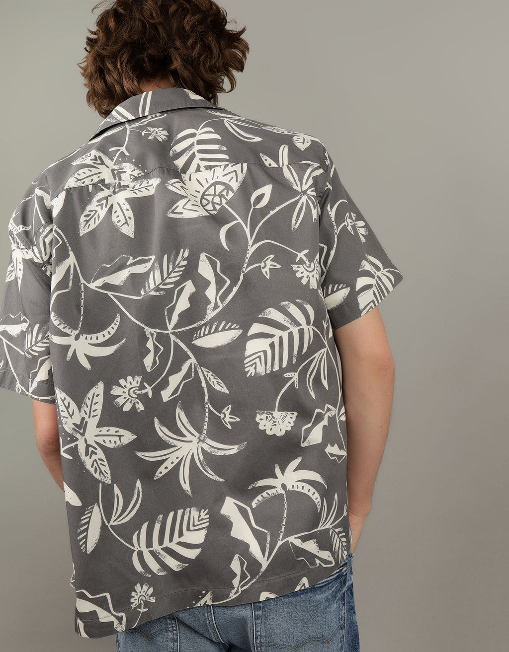 Camisa manga corta Ae con estampados - Gris 2154_6282_020_ob