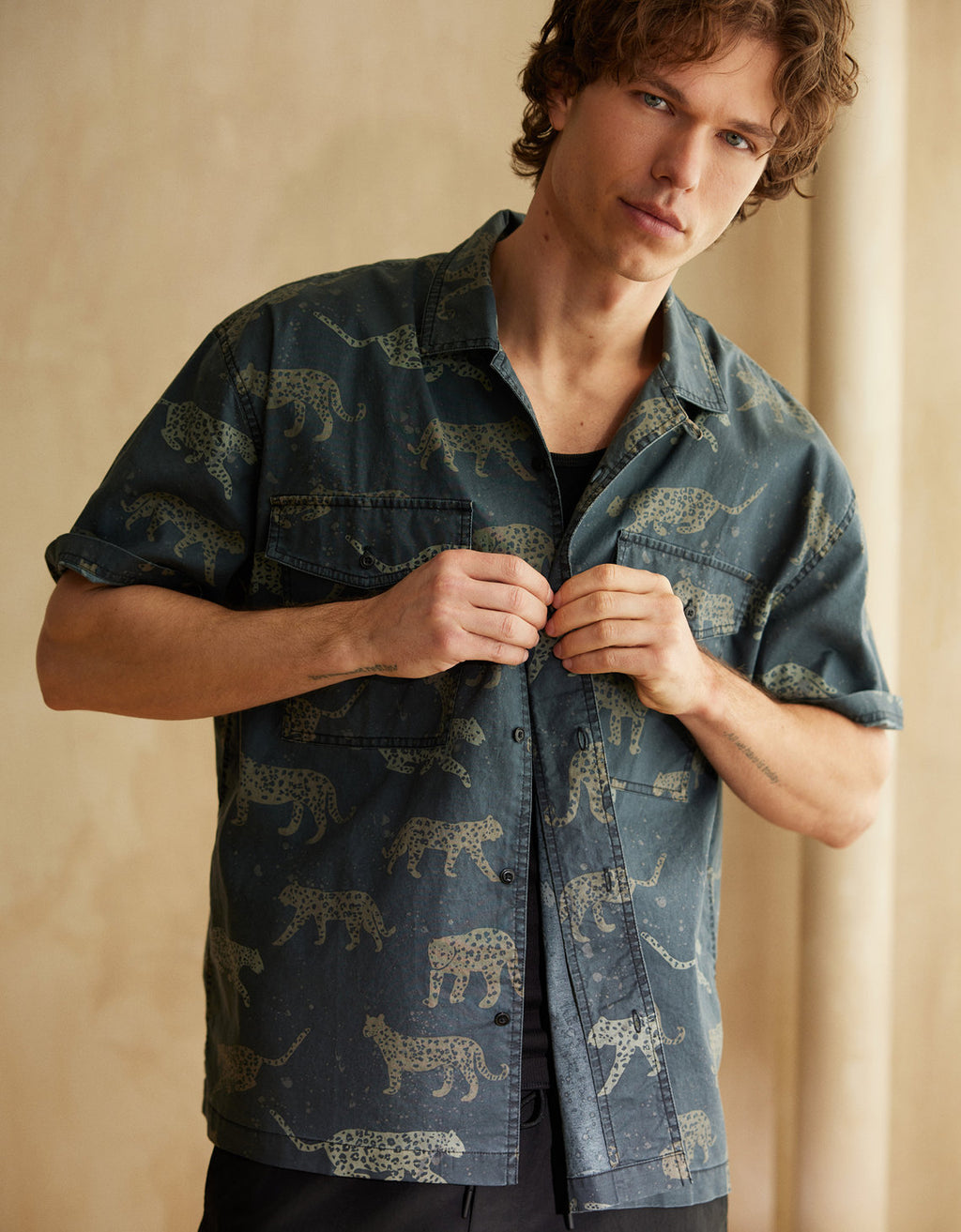 Camisa manga corta Ae con estampados - Gris 2154_6304_023_l1