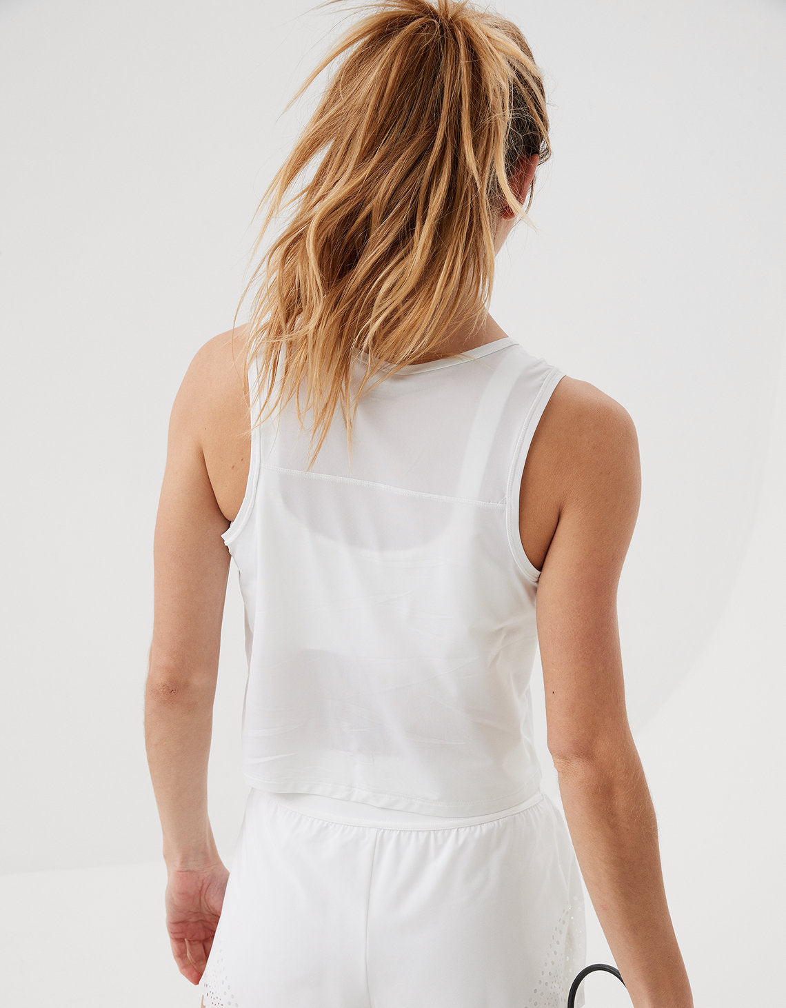Camiseta Offline by Aerie Real Me corta sin mangas - Blanco 2163_1422_100_ob