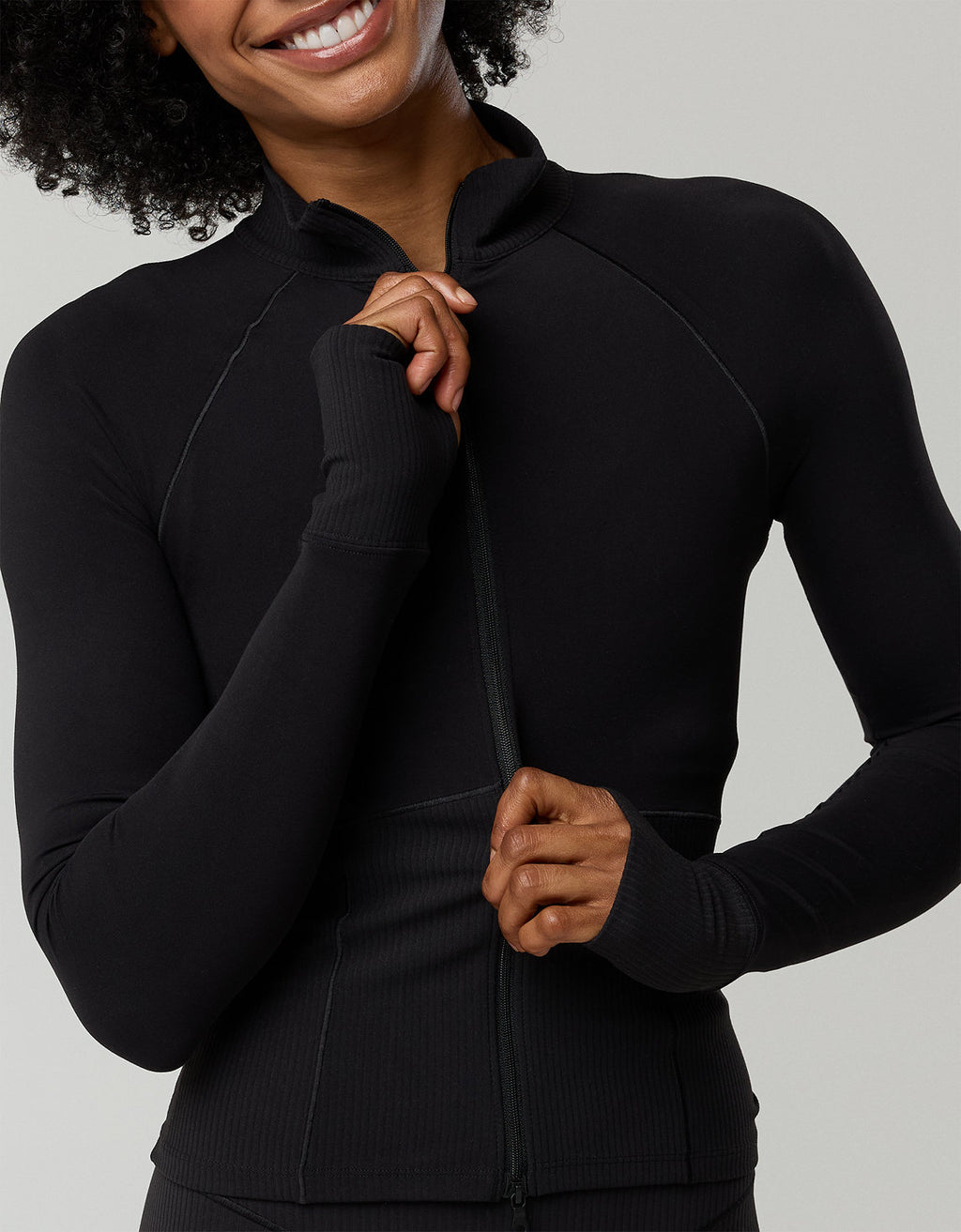 OFFLINE Por Aerie Chaqueta con Cierre Completo Real Me - Negro 2168_2032_073_os