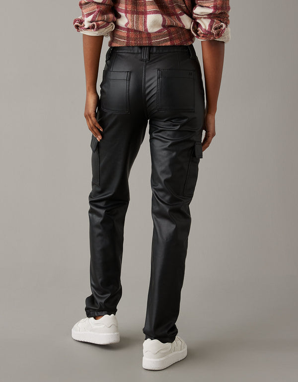 Pantalón AE de cuero vegano con elástico de tiro alto - Negro