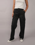 Pantalón AE tipo cargo de tiro alto para mujer - Negro 2325_5212_001_of