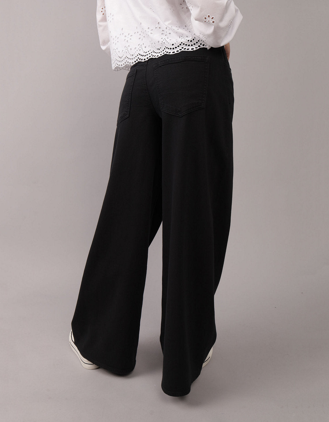 Pantalón AE súper ancho de tiro alto para mujer - Negro 2325_5213_016_ob