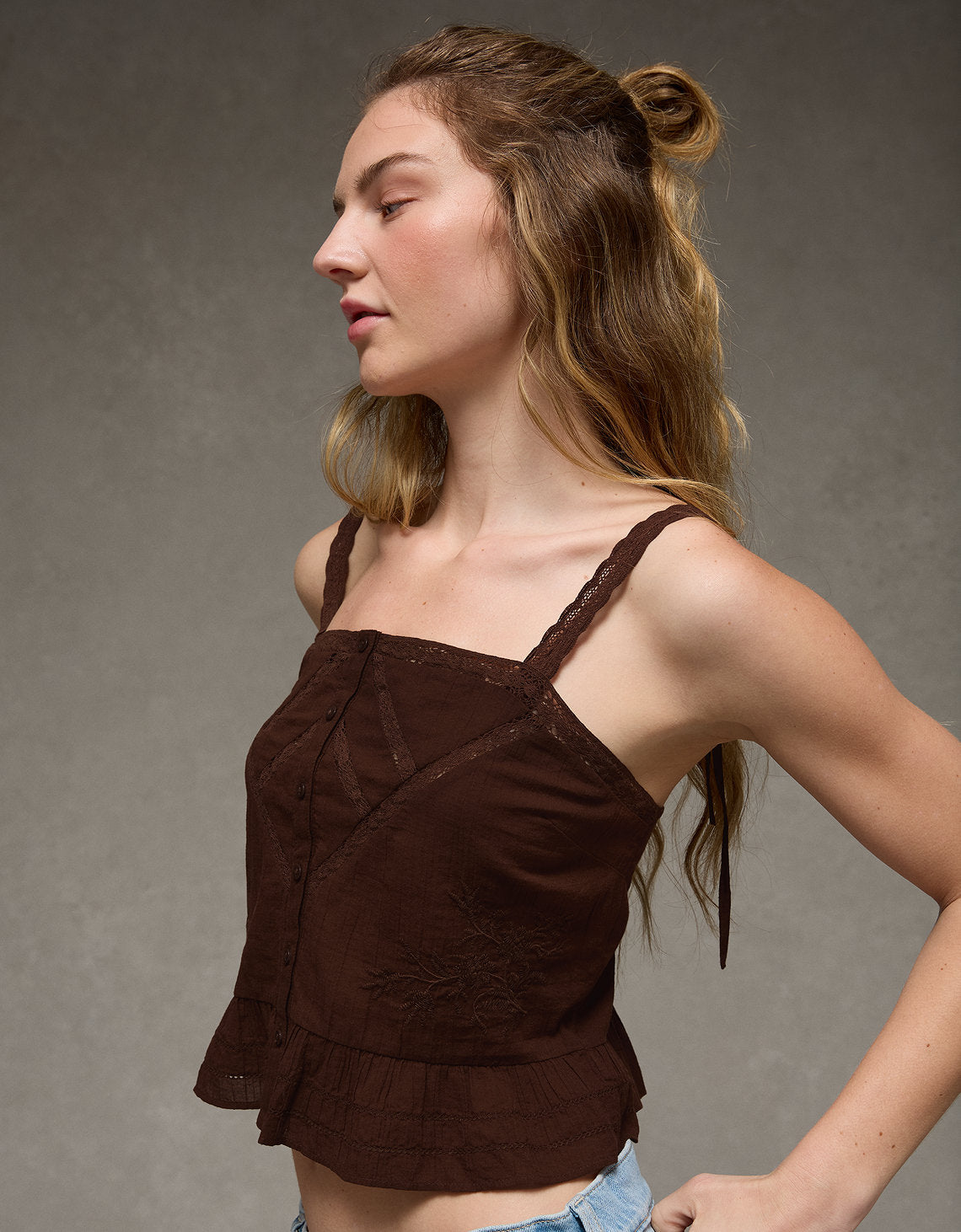Camiseta ajustada con peplum - Café 2351_6768_285_d2