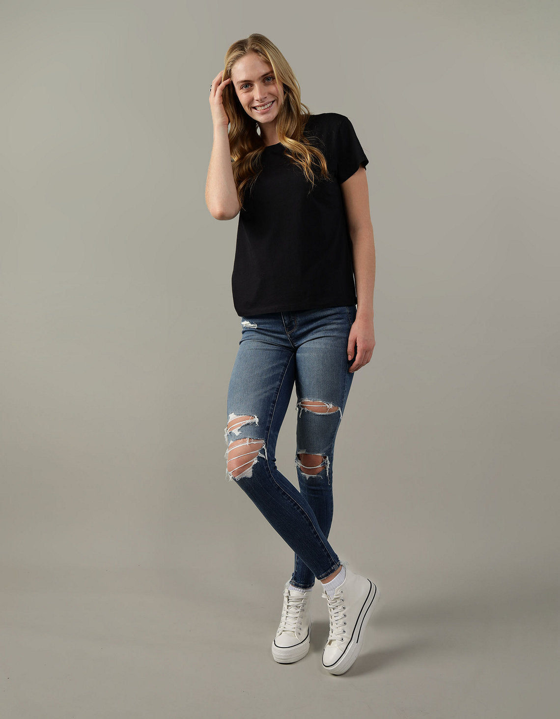 Camiseta Básica Manga Corta Mujer AE - Negro 2370_9465_001_of