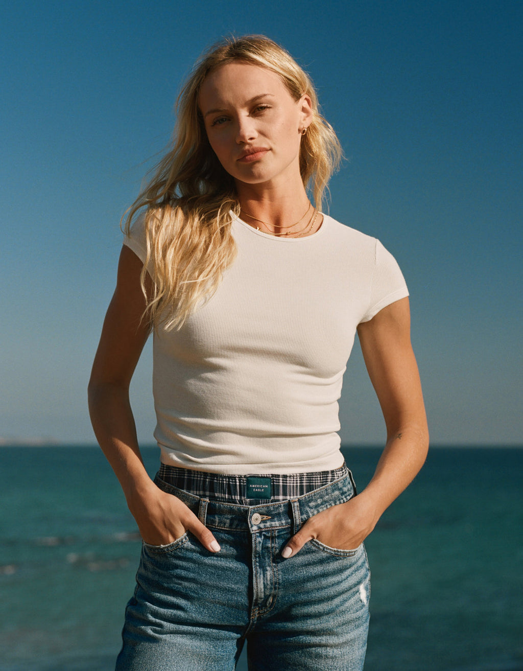 Camiseta favorita Ae cuello en V - Blanco 2370_9472_100_l1