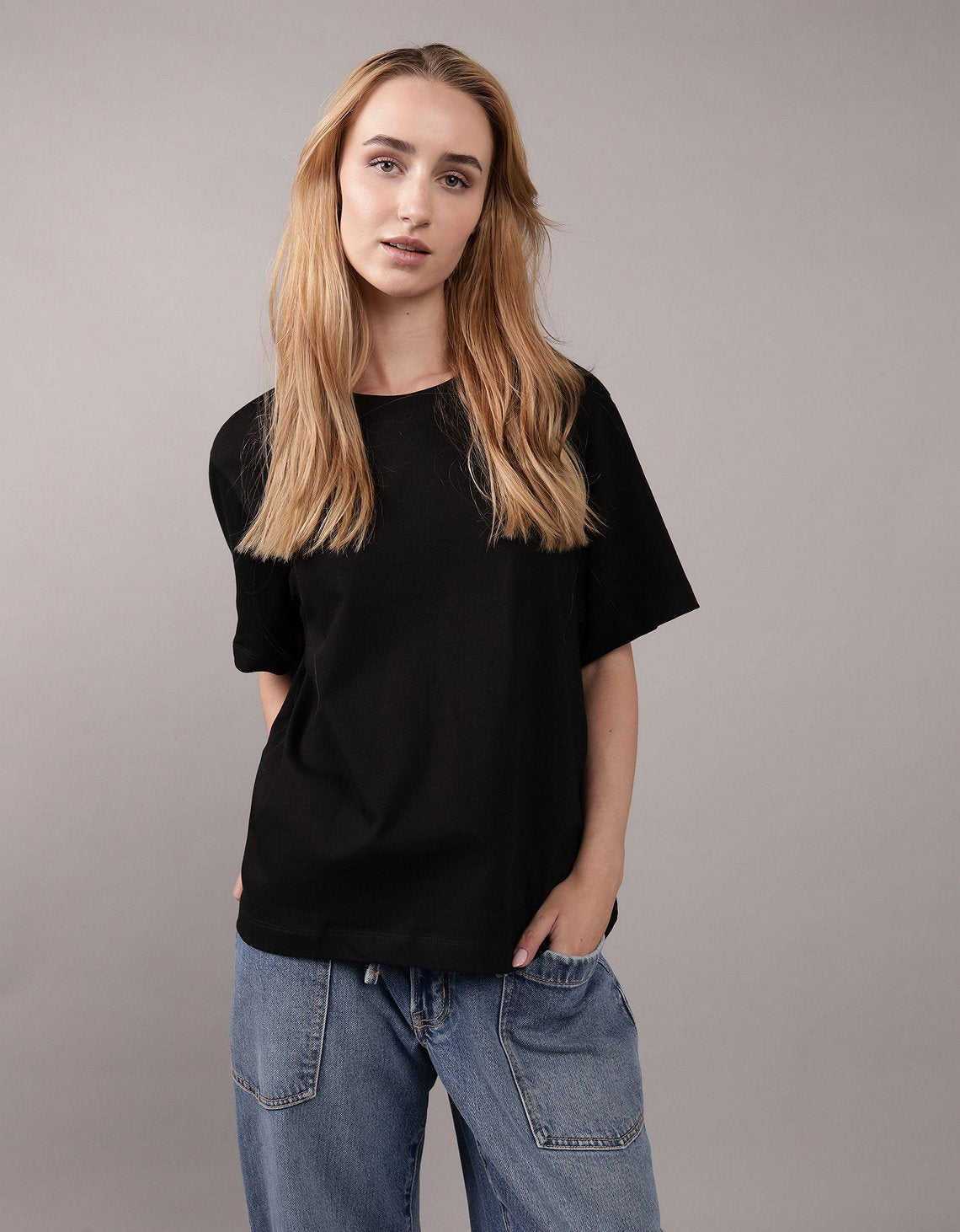 Camiseta básica de mujer AE - Negro 2370_9998_001_of